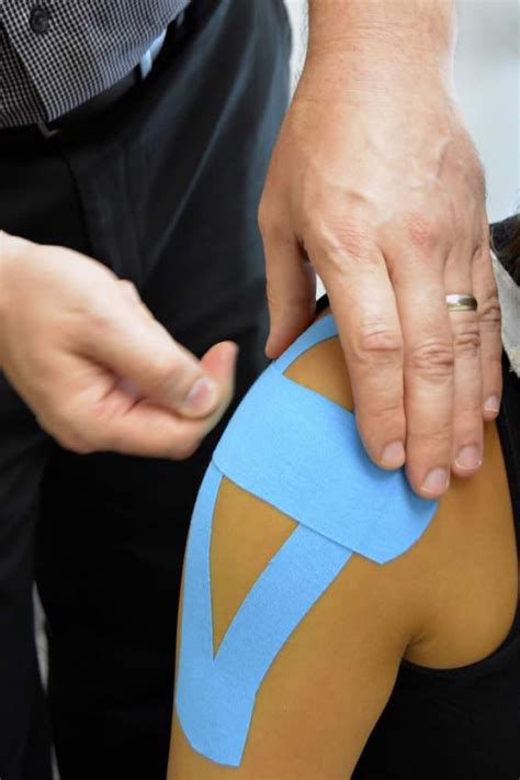63. 17K views 7 years ago Kinesiology Taping 101: #TapeTuesday. Dr. Phil Page addresses how kinesiology tape can be effectively used for shoulder support. …